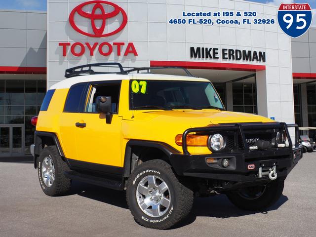 Pre Owned 2007 Toyota Fj Cruiser Base 4dr Suv 4wd 4l V6 6m In